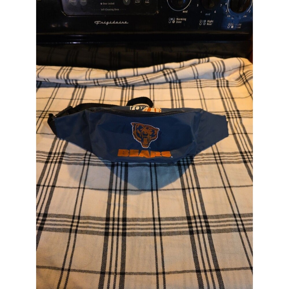 Vintage Chicago Bears NFL Football WMAQ 670 Radio Logo Fanny Pack Waist Bag - Picture 1 of 11